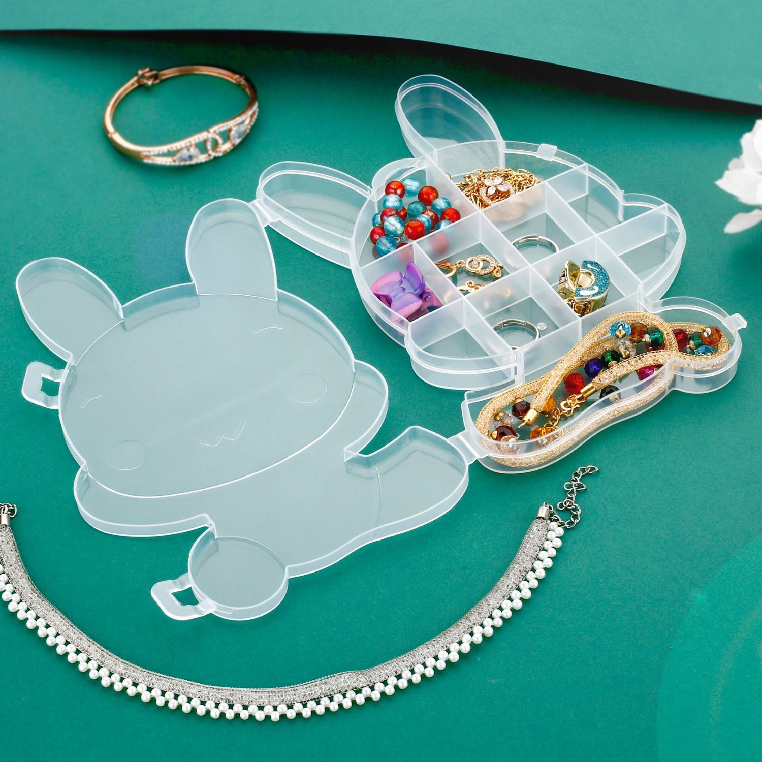 Transparent plastic box with cartoon bear design. Transparent plastic box with cartoon bear design.